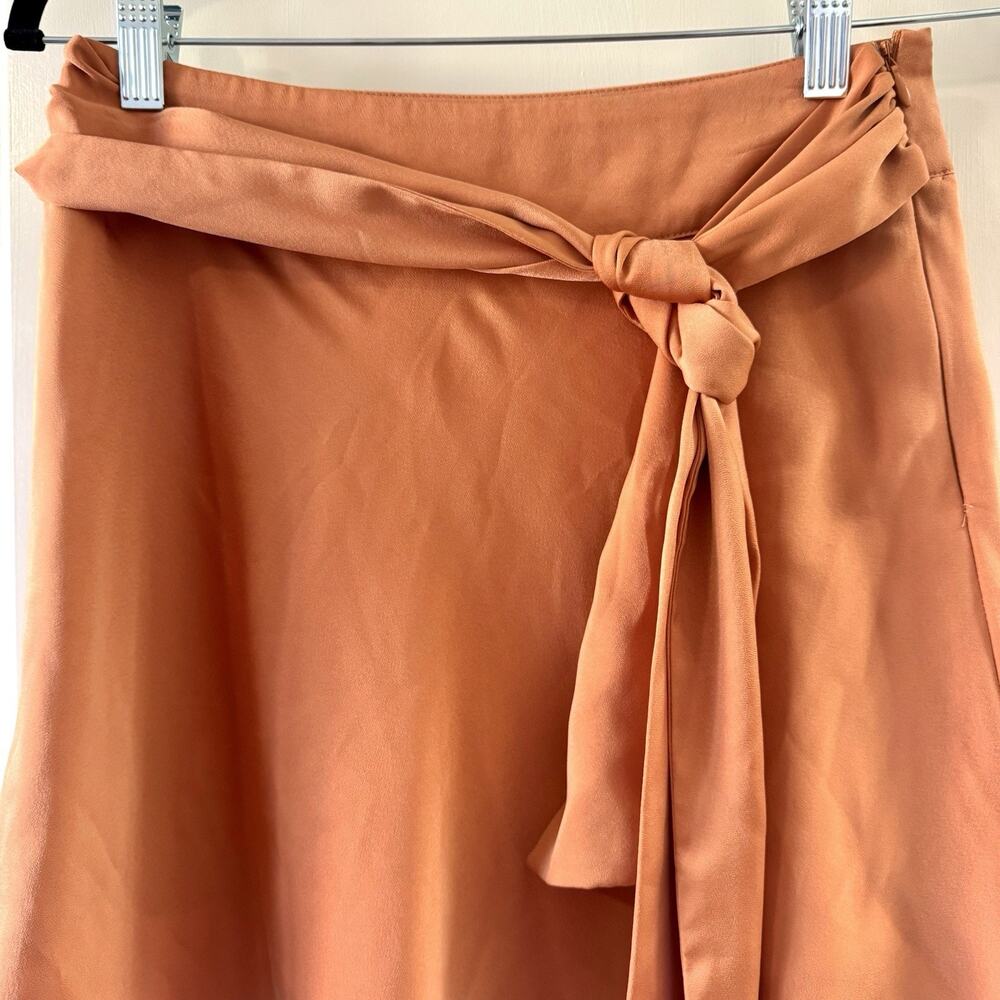 Le Lis Burnt Orange Wrap Mini Skirt Size Small Tie Waist Flowy Silky Satin Look - Picture 2 of 16